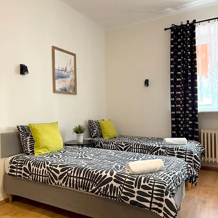 08 Centrum - Mieszkanie Przy Parku Centralnym Dla 4 Os Апартаменты *